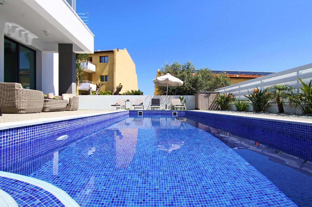 Villa Megan Protaras Luaran gambar