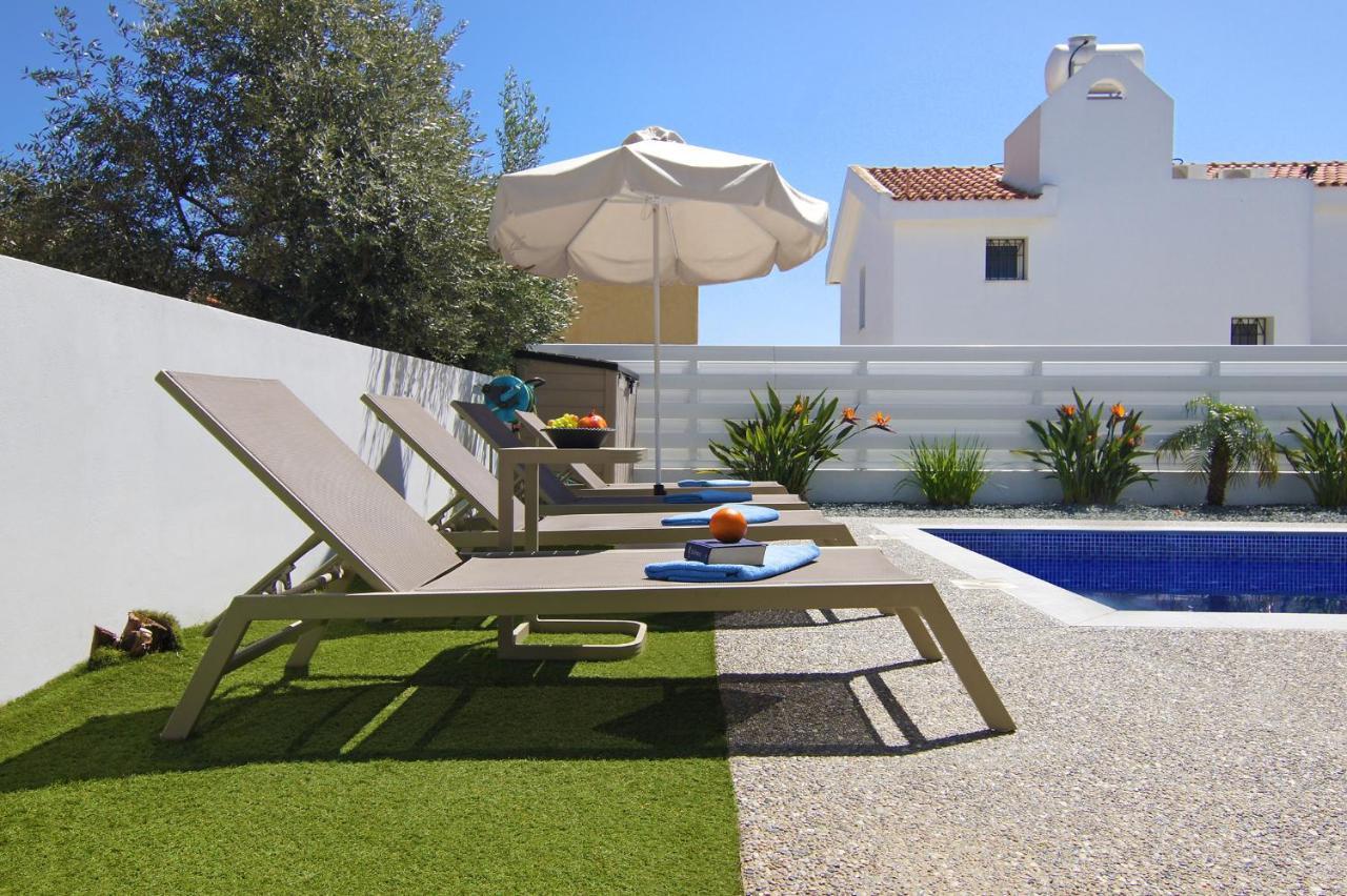 Villa Megan Protaras Luaran gambar